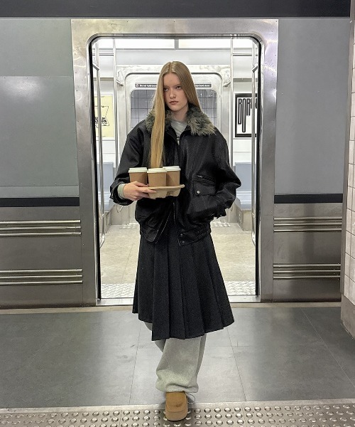 BLACKUP（ブラックアップ）の「[MADE] モクーンウール混プリーツラップミディスカート（スカート・レディース・ブラック/チャコール・FREE）」の5枚目の写真