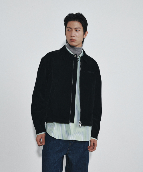 HEUTE(ホイテ)の「HET SQUARE VELVET SHORT JACKET (BLACK)(その他アウター・メンズ・ブラック・MEDIUM/LARGE)」の3枚目の写真