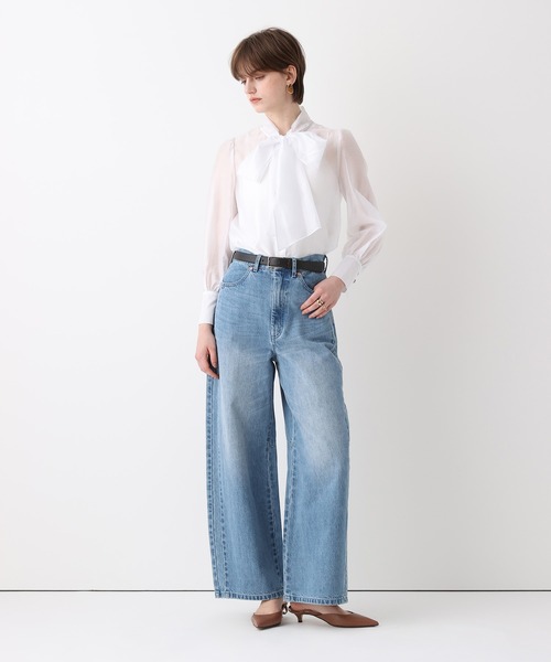 allureville(アルアバイル)の「サイド切替オーバルデニムパンツ(その他パンツ・レディース・ブルー・2/1)」の1枚目の写真