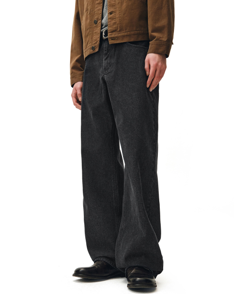 DECET(デケト)の「Mid Rise Wide Jeans DCPT027STNBlack(デニムパンツ・レディース・その他・26/28/30/32/34)」の2枚目の写真