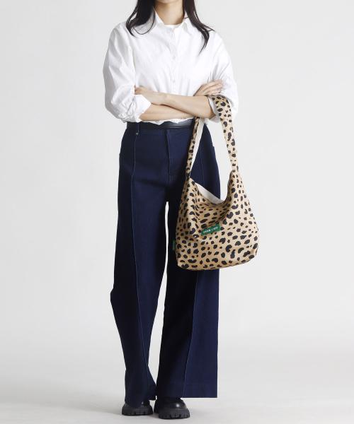 GREEN STUFF(グリーンスタッフ)の「seem full bag 62 - silky leopard camel brown(エコバッグ/サブバッグ・レディース・その他・FREE)」の7枚目の写真