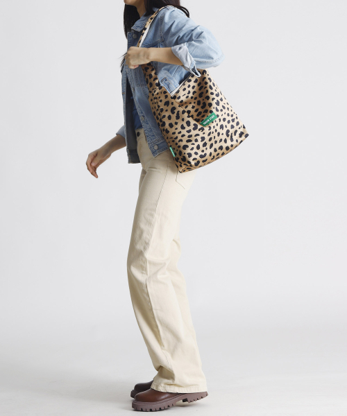 GREEN STUFF(グリーンスタッフ)の「seem full bag 62 - silky leopard camel brown(エコバッグ/サブバッグ・レディース・その他・FREE)」の9枚目の写真