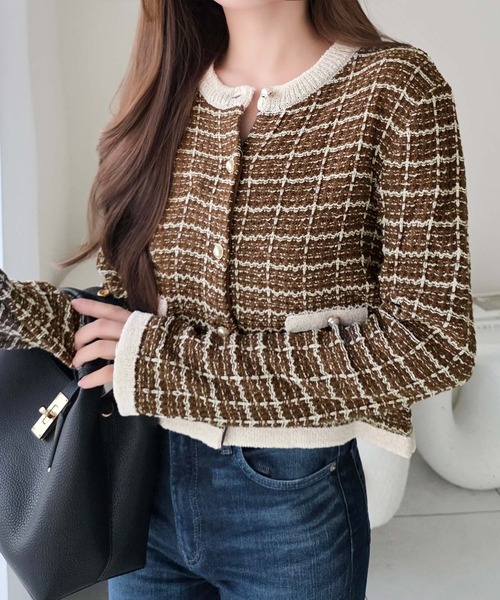 mily bilet(ミウィビレット)の「【mily bilet】甘さに恋して、気品きらり♪ツイードニットパールボタンカーディガン(長袖)(カーディガン/ボレロ・レディース・アイボリー/チャコール/ピンク/ブルー/ブラウン・MEDIUM/LARGE/X-LARGE/SMALL)」の9枚目の写真