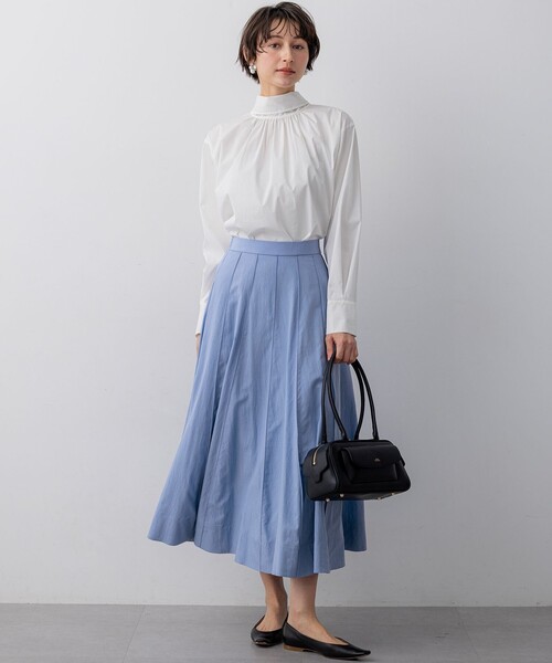 23区(ニジュウサンク)の「マットライトタフタ フレアスカート(スカート・レディース・ダークブラウン系/スカイブルー系/ベージュ系/ブラック系・40/38/36)」の16枚目の写真