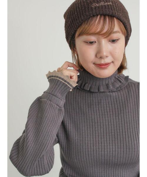 Samansa Mos2（サマンサ モスモス）の「袖口配色スカラップタートルニット（ニット/セーター・レディース・ベージュ/チャコールグレー/レッド・F）」の2枚目の写真