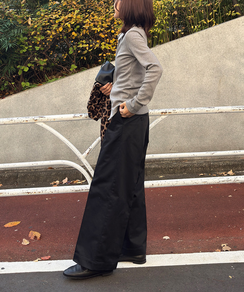 OUTDOOR PRODUCTS（アウトドアプロダクツ）の「T/C ライトクロスワイドストレートパンツ（スラックス・レディース・ブラック/チャコールグレー/レッド・36/38）」の10枚目の写真