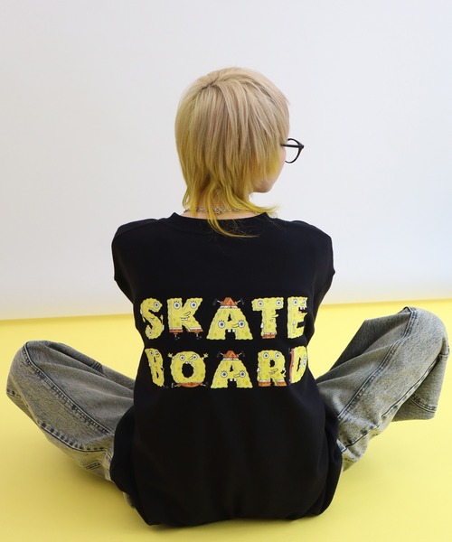 VISION STREET WEAR(ヴィジョンストリートウェア)の「【VISION STREET WEAR/ヴィジョンストリートウェア】×【SpongeBob/スポンジボブ】 スケーター グラフィック バックプリント スウェット トレーナー(スウェット・メンズ・ライトグレー/ブルー/ブラック・M/LL/L)」の7枚目の写真