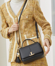 LYUNANLYUNA（ルナエヌルナ）の「ロサ レディース クロスバッグ ブラック（メッセンジャーバッグ）」