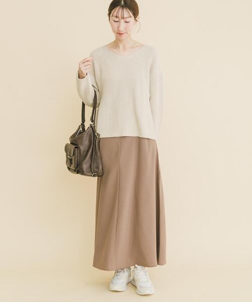 ITEMS URBANRESEARCH(アイテムズ アーバンリサーチ)の「畦Vネックニット×キャミワンピースSET(ワンピース・レディース・ピンク/ライトグレー/ベージュ・FREE)」の5枚目の写真