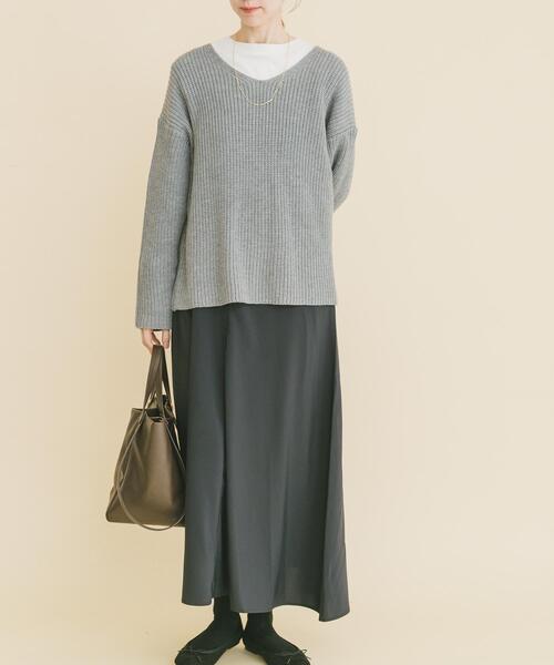 ITEMS URBANRESEARCH(アイテムズ アーバンリサーチ)の「畦Vネックニット×キャミワンピースSET(ワンピース・レディース・ピンク/ライトグレー/ベージュ・FREE)」の16枚目の写真