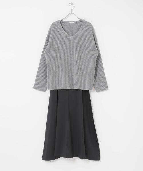 ITEMS URBANRESEARCH(アイテムズ アーバンリサーチ)の「畦Vネックニット×キャミワンピースSET(ワンピース・レディース・ピンク/ライトグレー/ベージュ・FREE)」の21枚目の写真