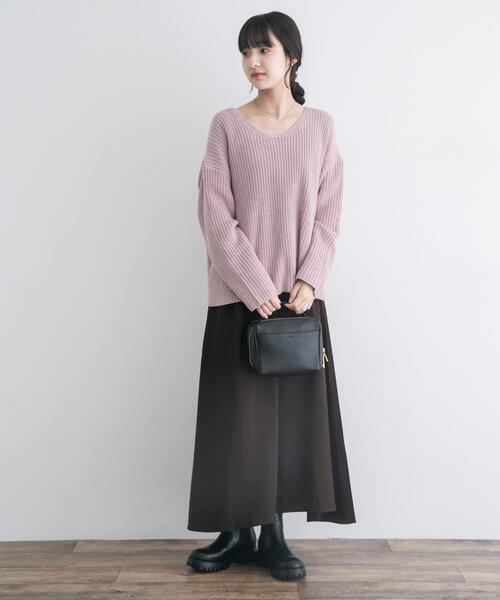 ITEMS URBANRESEARCH(アイテムズ アーバンリサーチ)の「畦Vネックニット×キャミワンピースSET(ワンピース・レディース・ピンク/ライトグレー/ベージュ・FREE)」の18枚目の写真