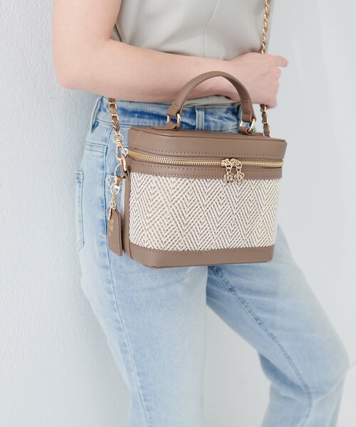 natural couture(ナチュラルクチュール)の「〈MARY QUANTコラボ〉チャーム付きバニティバッグ(ショルダーバッグ・レディース・ブラウン/アイボリー/ブラック・FREE)」の10枚目の写真