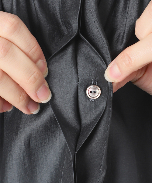 FRAMeWORK（フレームワーク）の「ギャザーブラウス（シャツ/ブラウス・レディース・ベージュ/チャコールグレー/ホワイト・FREE）」の14枚目の写真