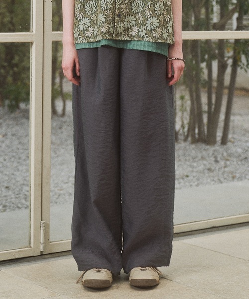 CASPER JOHN(キャスパージョン)の「Tulle layered slacks/チュールレイヤードスラックス(スラックス・メンズ・グレー/ブラック・X-SMALL/LARGE/MEDIUM/SMALL)」の2枚目の写真