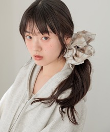 Heather（ヘザー）の「チェックボリュームシュシュ　656552（シュシュ）」