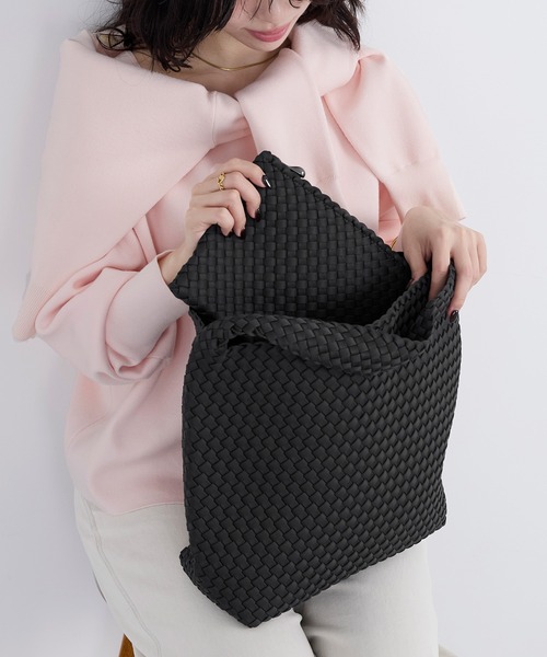 NAGHEDI（ナゲディ）の「【NAGHEDI】ワンショルダーバッグ-Nomad Medium Hobo（ショルダーバッグ・レディース・チャコールグレー/ベージュ・M）」の10枚目の写真