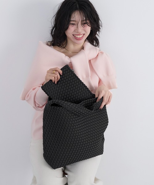 NAGHEDI（ナゲディ）の「【NAGHEDI】ワンショルダーバッグ-Nomad Medium Hobo（ショルダーバッグ・レディース・チャコールグレー/ベージュ・M）」の11枚目の写真