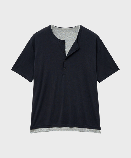 NOIRER(ノイア)の「レイヤードヘンリーネックハーフスリーブTシャツ(ネイビーグレー)(Tシャツ/カットソー・メンズ・その他・48/50/52)」の2枚目の写真