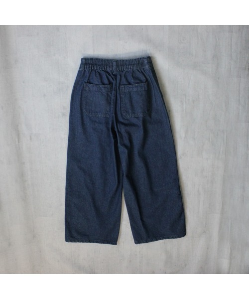 aity(アイティ)の「M-4L ウエストタック ハイウエストデニムワイドパンツ(デニムパンツ・レディース・ネイビー/ワンウォッシュ・4L/3L/LL/L/M)」の11枚目の写真