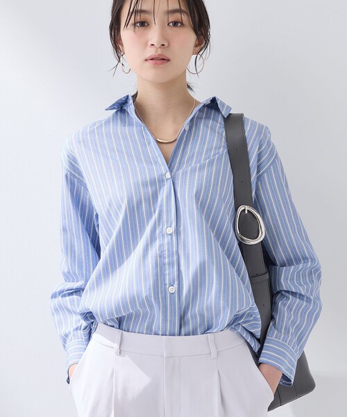 INDIVI（インディヴィ）の「【羽織りとしても活躍】ベーシックレギュラーシャツ（シャツ/ブラウス・レディース・グレー系2/ブルー系7/ブラック/ホワイト・13/05/36/38）」の4枚目の写真