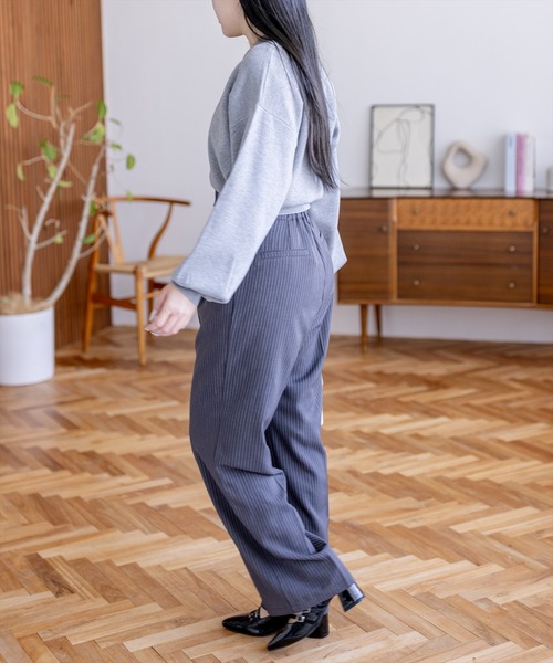 CLEAR BASIC（クリアベーシック）の「ハートボタンVネックニットカーディガン（カーディガン/ボレロ・レディース・アイボリー/杢グレー/ラベンダー/ブラック・F）」の15枚目の写真