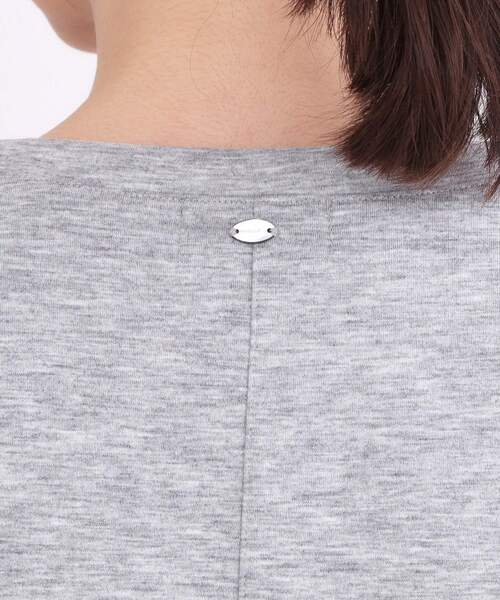 OPAQUE.CLIP（オペークドットクリップ）の「リラクシーボリュームスリーブトップス【洗濯機OK】（Tシャツ/カットソー・レディース・ブラック/グレー/ホワイト/ピンク・42/40/38/36）」の21枚目の写真