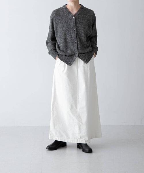 かぐれ（カグレ）の「ドライコットンVネックカーディガン（ニット/セーター・レディース・チャコールグレー/グレー・FREE）」の18枚目の写真
