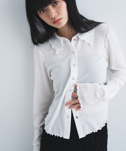 CODE A（コードエー）の「edge－fit ribbed cardigan（カーディガン/ボレロ・レディース・ライトグレー/ホワイト/ライトブルー・00）」の9枚目の写真