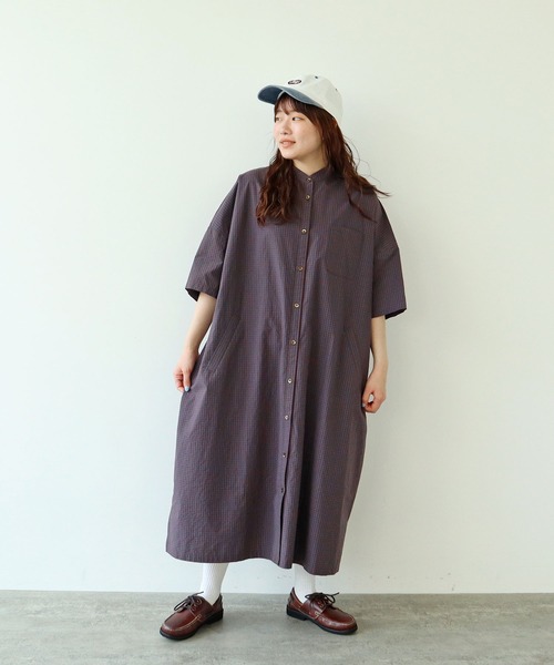 PAR ICI（パーリッシィ）の「チェック/無地 BIGシャツワンピース（シャツワンピース・レディース・ピンク/ダークブラウン/イエロー/サックスブルー/アイボリー・FREE）」の2枚目の写真