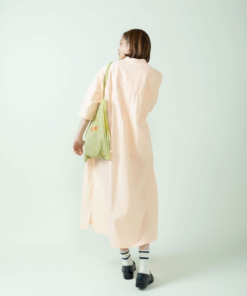 PAR ICI（パーリッシィ）の「チェック/無地 BIGシャツワンピース（シャツワンピース・レディース・ピンク/ダークブラウン/イエロー/サックスブルー/アイボリー・FREE）」の7枚目の写真