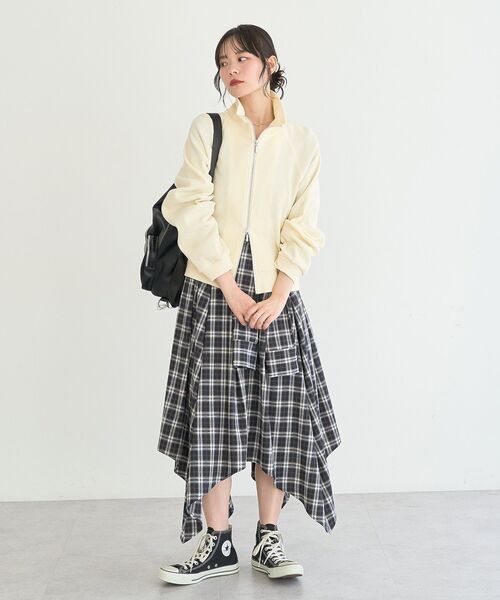 earth music&ecology(アースミュージックアンドエコロジー)の「Wポケット3WAYショルダーバッグ(ショルダーバッグ・レディース・ブラック/アイボリー・FREE)」の9枚目の写真