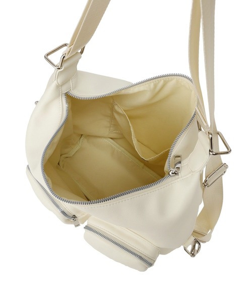 earth music&ecology（アースミュージックアンドエコロジー）の「Wポケット３WAYショルダーバッグ（ショルダーバッグ・レディース・ブラック/アイボリー・FREE）」の17枚目の写真