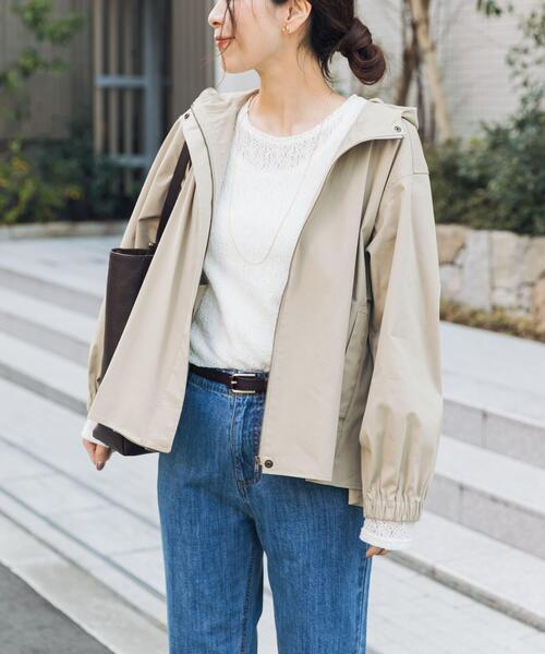 URBAN RESEARCH DOORS（アーバンリサーチドアーズ）の「撥水バックギャザーフードジャケット（その他アウター・レディース・ベージュ系その他/ネイビー/ベージュ・FREE）」の4枚目の写真