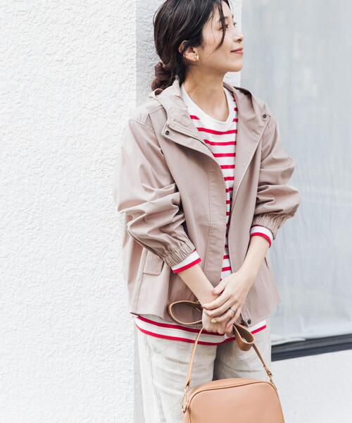 URBAN RESEARCH DOORS（アーバンリサーチドアーズ）の「撥水バックギャザーフードジャケット（その他アウター・レディース・ベージュ系その他/ネイビー/ベージュ・FREE）」の21枚目の写真