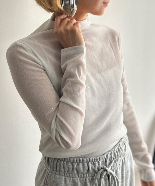 Kotoe（コトエ）の「プチハイネック ギャラクシーラメカットソー（Tシャツ/カットソー・レディース・ホワイト/ベージュ/ネイビー/ブラック・FREE）」の8枚目の写真