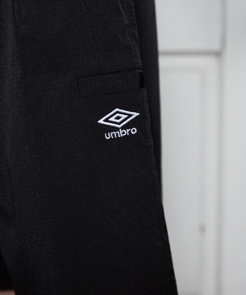 UMBRO（アンブロ）の「UMBRO × PUBLUX/アンブロ ＜機能性素材＞別注　ワンポイント ロゴ タック ショーツ　限定展開（その他パンツ・メンズ・ブラック/チャコールグレー・LARGE/MEDIUM）」の12枚目の写真