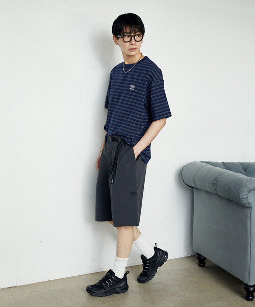 UMBRO（アンブロ）の「UMBRO × PUBLUX/アンブロ ＜機能性素材＞別注　ワンポイント ロゴ タック ショーツ　限定展開（その他パンツ・メンズ・ブラック/チャコールグレー・LARGE/MEDIUM）」の22枚目の写真