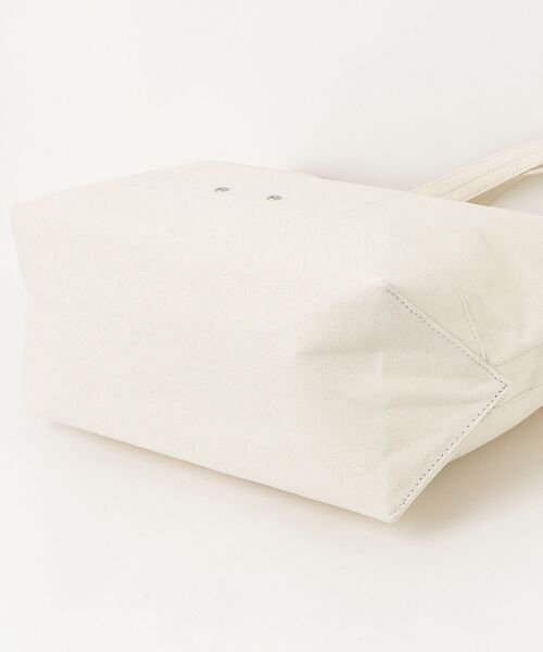 CONVERSE(コンバース)の「【CONVERSE/コンバース】AS CANVAS TOTE BAG M /キャンバスバッグM(トートバッグ・メンズ・カーキ/ブラック/グレー/オフホワイト/ベージュ/ネイビー・FREE)」の11枚目の写真