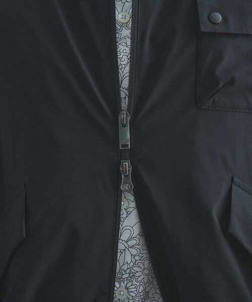 TAKEO KIKUCHI(タケオキクチ)の「【BOWLER HAT LABEL】撥水 MA-1ブルゾン(ブルゾン・メンズ・ブラック・04/03/02)」の3枚目の写真