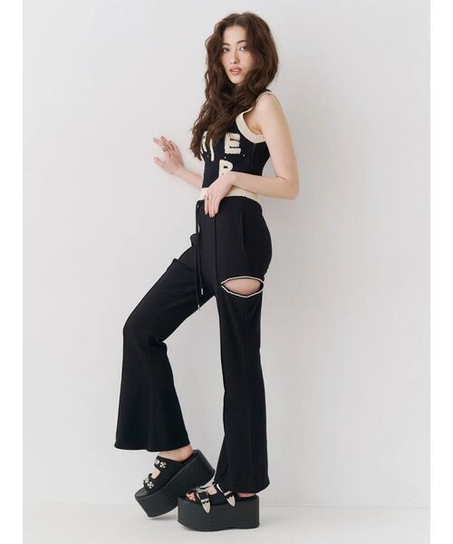 EVRIS（エヴリス）の「ビジューカッティングスウェットフレアパンツ（スウェットパンツ・レディース・グレー/ブラック・FREE）」の4枚目の写真