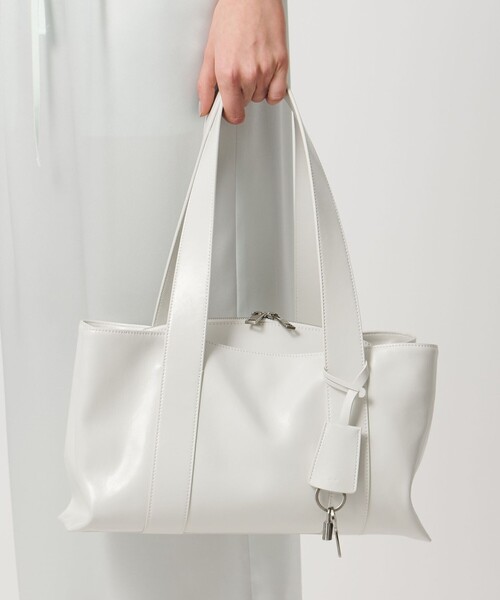 OSOI(オソイ)の「<OSOI>SHELL DUFFEL トートバッグ(トートバッグ・レディース・ブラック/オフホワイト/ライトブルー・FREE)」の14枚目の写真