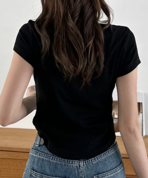 Eclat one(エクラワン)の「【Eclat one】バイカラー ショート丈 ヘンリーネック 半袖 トップス(Tシャツ/カットソー・レディース・ホワイト/グレー/ブラック/ダークグリーン・FREE)」の13枚目の写真