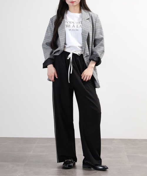EGLANTINE(エグランティーヌ)の「EGLANTINE サイドラインパンツ(その他パンツ・レディース・アイボリー/グレイッシュベージュ/カーキ/ブラック/ベージュ・40)」の22枚目の写真