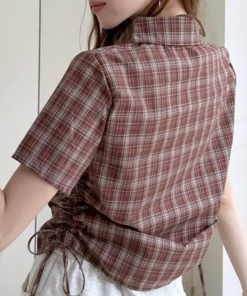 Ada.(エイダ)の「サイドギャザー ショート丈 チェック柄 半袖シャツ(シャツ/ブラウス・レディース・ブラック/ブラウン/レッド・FREE)」の9枚目の写真