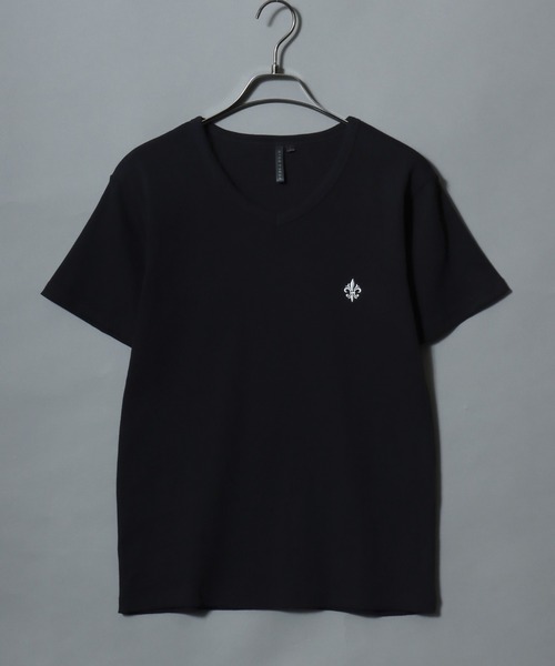ANPAS（アンパス）の「Ribbed-Knit V-Neck Short-Sleeve Tee / テレコVネック ワンポイント刺繍 半袖Tシャツ メンズ レディース ユニセックス（Tシャツ/カットソー・メンズ・ホワイト/ブラック・S/M/L）」の16枚目の写真