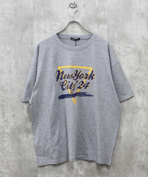 THE CASUAL(カジュアル)の「グラフィック プリント ビッグT(Tシャツ/カットソー・メンズ・チャコール/ネイビー/ブルー系その他/グレー系その他2/ミント/グレー系その他3/ベージュ/グリーン系その他/グレー系その他4/ホワイト系その他/ホワイト系その他3/ブラック系その他4/ブラック/グレー系その他/ブラック系その他2/ブルー系その他2/ホワイト系その他5/杢グレー/オフホワイト/ブラック系その他/ホワイト系その他2/ブラック系その他3/ホワイト系その他4/ブラック系その他5・L/M/XL)」の1枚目の写真