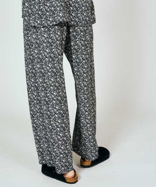 TOWNCRAFT（タウンクラフト）の「TOWNCRAFT タウンクラフト / printed baggy pant（その他パンツ・メンズ・ブラック/その他3/その他2/その他1・LARGE/MEDIUM/SMALL）」の9枚目の写真