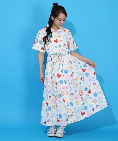 Disney(ディズニー)の「DIS-リゾート総柄OP1598A(ワンピース・レディース・オフホワイト/ダークブラック・F)」の8枚目の写真