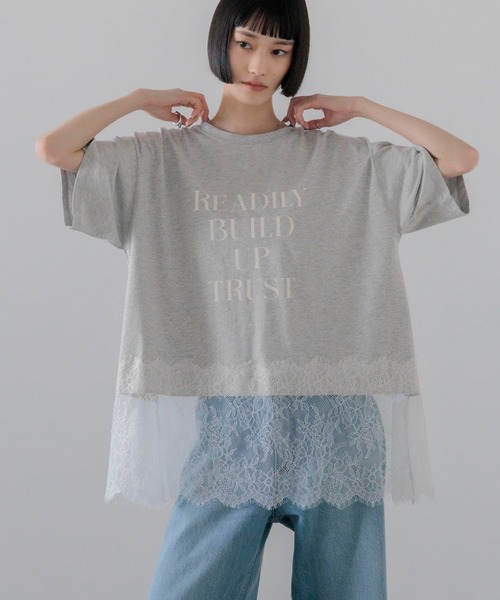 LOWRYS FARM(ローリーズファーム)の「スソレースロゴTEE 771114(Tシャツ/カットソー・レディース・グレー/ブラック/ホワイト・FREE)」の3枚目の写真